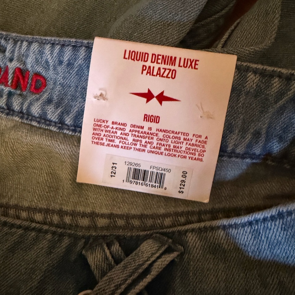 Lucky Brand Light Blue Wide Leg Jeans - Picture 7 of 9